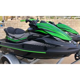 Swing-arm jet-ski SX-R™ 160